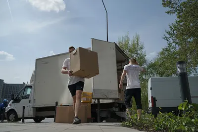 UŚMIECHNIĘTA Firma Przeprowadzkowa Warszawa przeprowadzki transport przewóz mebli